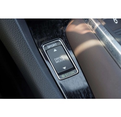 Honda UR-V 2.0T - 10526